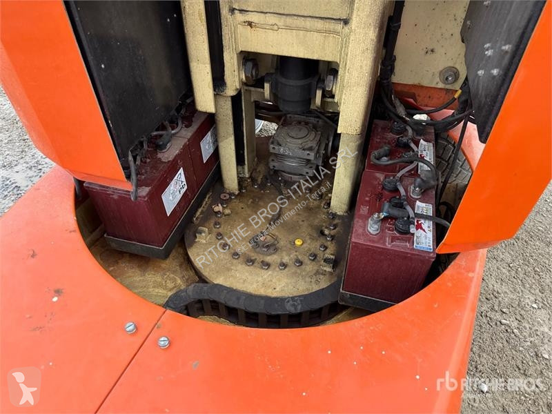 升降机 JLG 12E Vertical Mast Lift