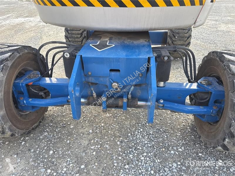 Plataforma JLG Articulating Boom Lift