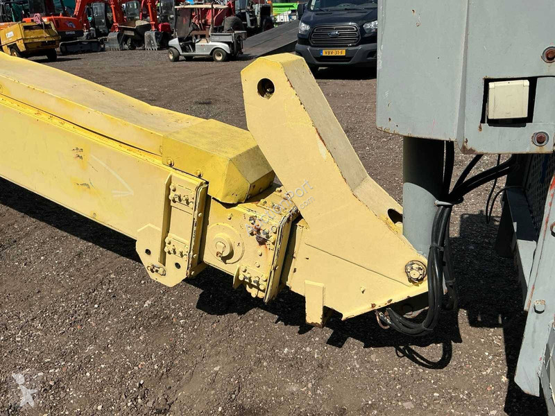 Plataforma elevadora Aichi SR210