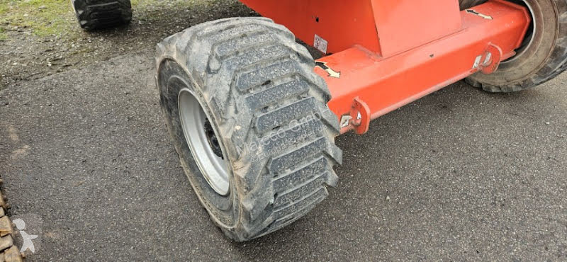 Piattaforma aerea JLG 450AJ