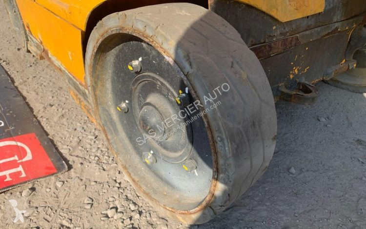 Nacelle JLG nacelle a mat vertical automotrice...