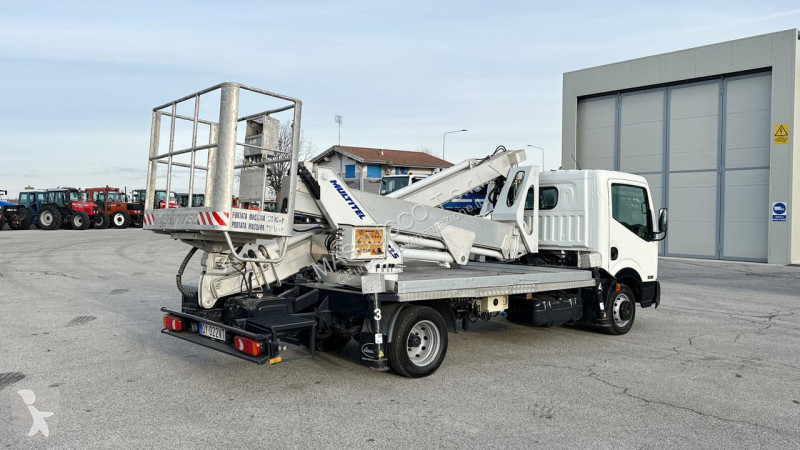 Lift Nissan 35.11 MX 225