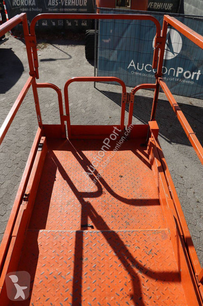 Plataforma elevadora JLG