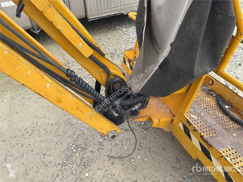 Plataforma Haulotte HA20 Articulating Boom Lift...