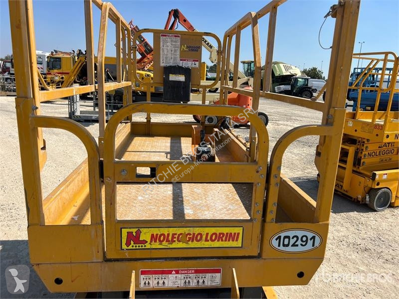 Emelőkosár XCMG XG1012AC Electric Scissor Lift