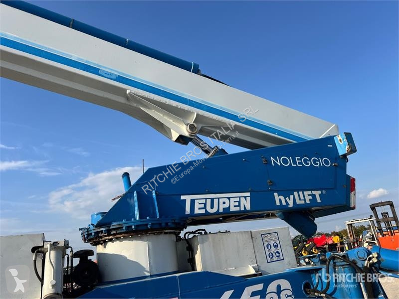 Plataforma elevadora Teupen LEO 36 H Crawler...