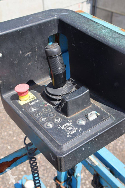 Plataforma elevadora Genie GS3369