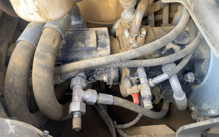 Incarcator  chargeuse a tourelle articulee diesel