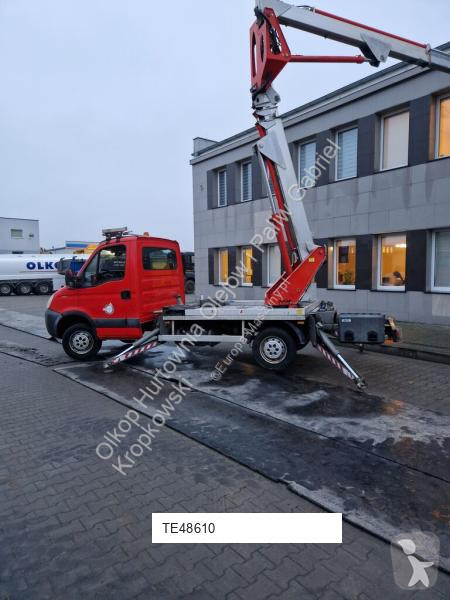 منصة تلسكوبية Iveco MX200