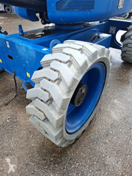 منصة تلسكوبية Niftylift HR17 HYBRID 4X4