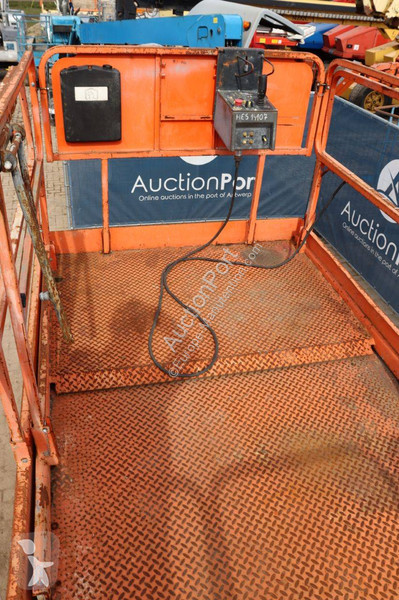 Plataforma elevadora JLG