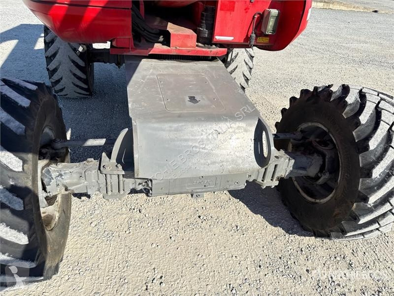 Автовышка Manitou