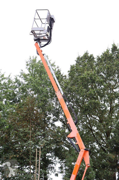 Plataforma elevadora Niftylift HR12NE