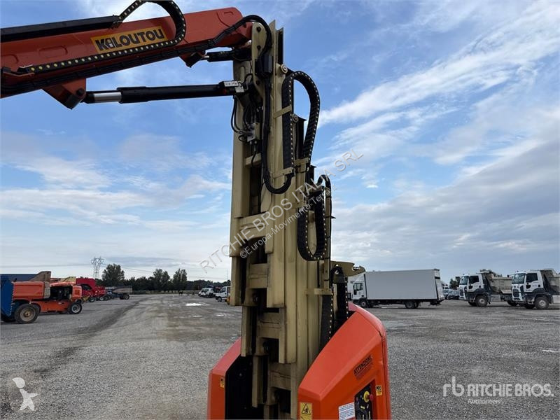 升降机 JLG 12E Vertical Mast Lift