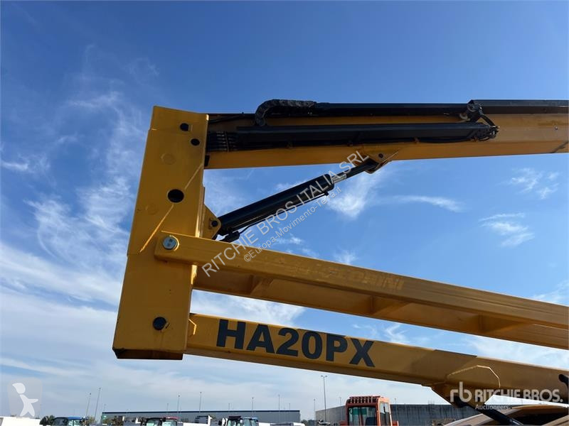Plataforma Haulotte HA20 Diesel Articulating...
