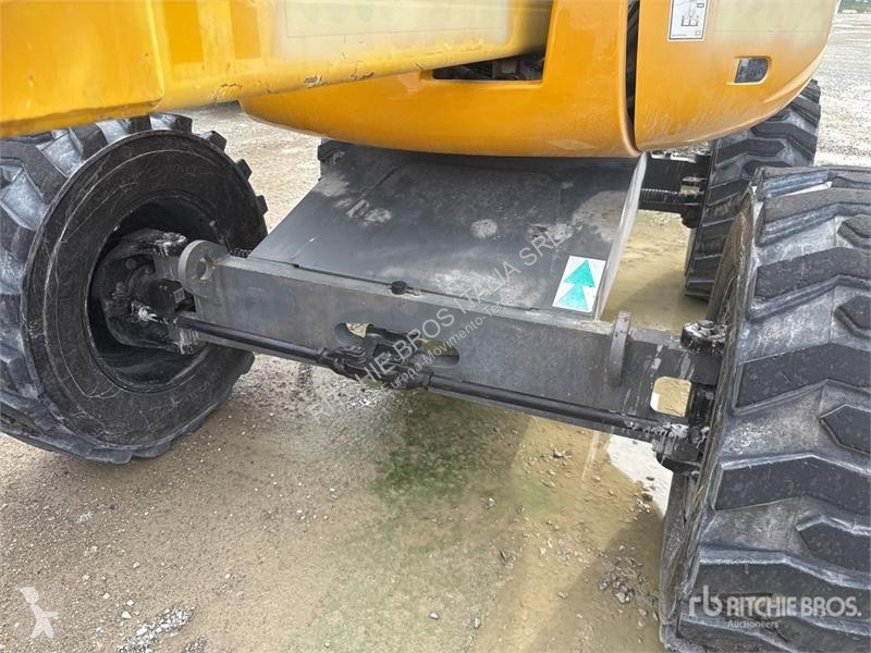 升降机 Haulotte Articulating Boom Lift (Inoperable)