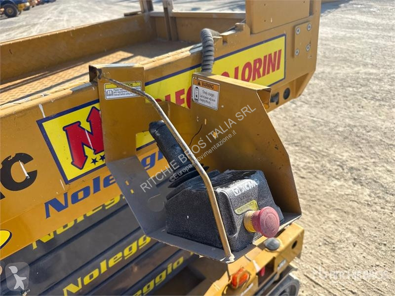 Emelőkosár XCMG XG1412AC Electric Scissor Lift
