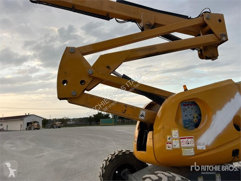 Lift Haulotte HA16PX Diesel Articulating Boom Lift