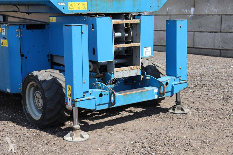 Plataforma elevadora Genie GS3369
