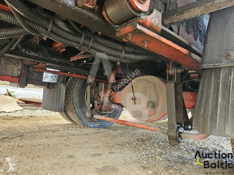 Lift Mercedes 815