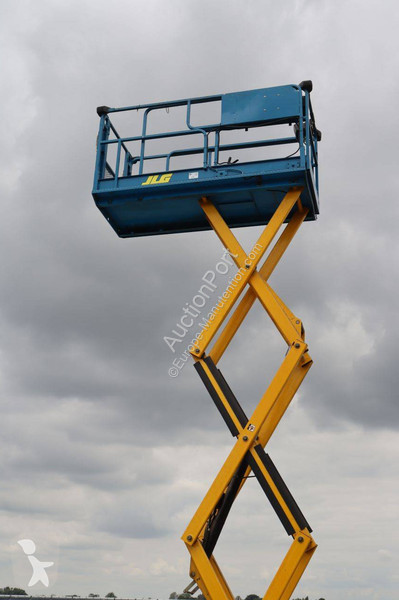 Plataforma elevadora JLG 2046-E