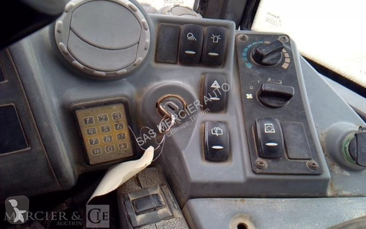 Shovel Volvo l