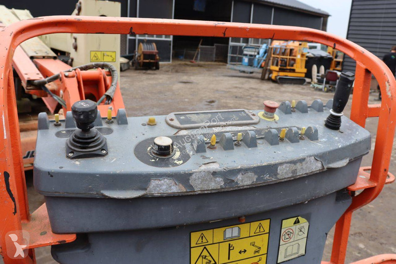Plataforma elevadora JLG