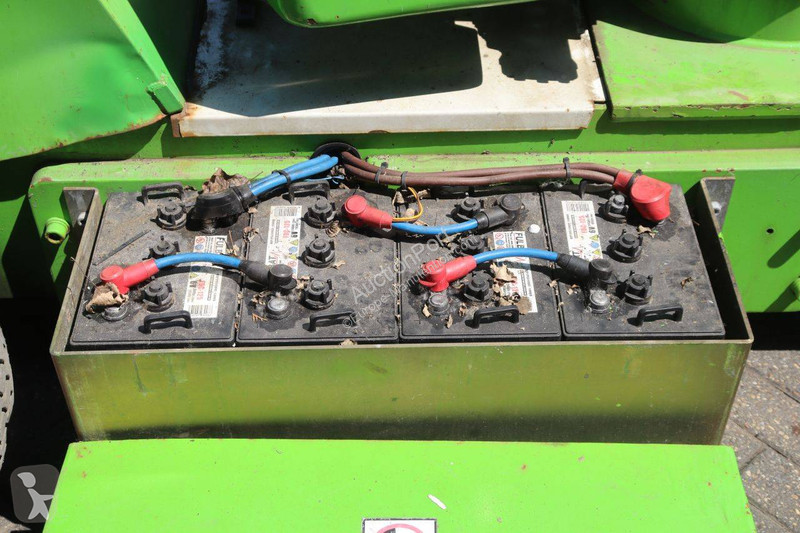 Plataforma elevadora Niftylift HR12NDE