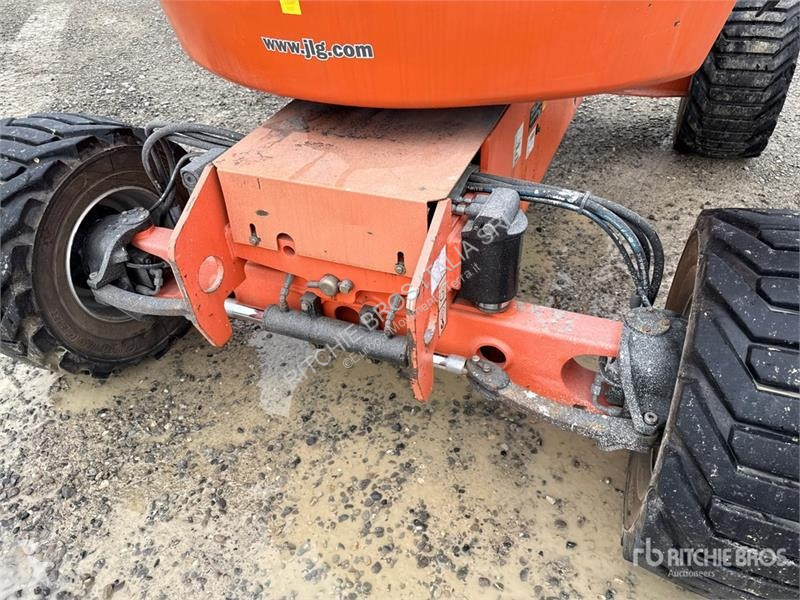 Автовышка JLG Articulating Boom Lift