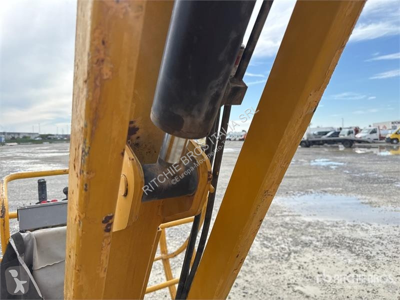 Plataforma Haulotte HA20 Articulating Boom Lift...