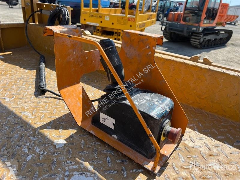 Emelőkosár XCMG XG1012AC Electric Scissor Lift