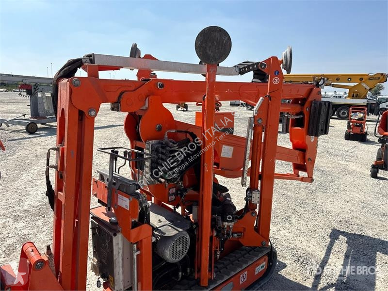 Emelőkosár  R130 Crawler Articulating Boom Lift...