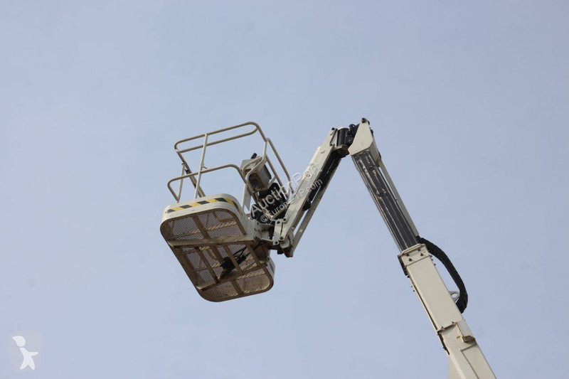Plataforma elevadora Manitou 150 AETJ Compact