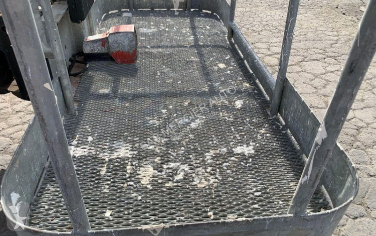 منصة تلسكوبية Manitou nacelle automotrice a...