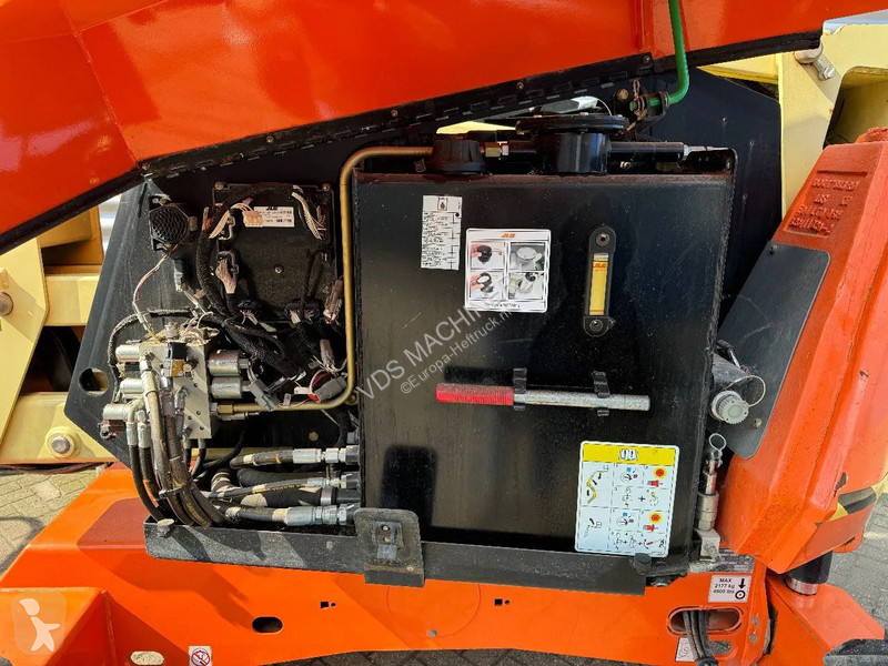 Nacelle JLG Hoogwerker Knikarmhoogwerker