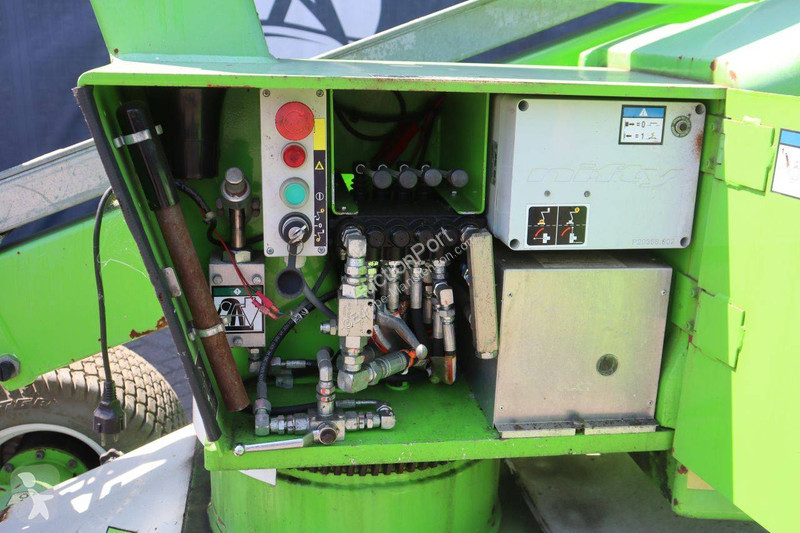 Plataforma elevadora Niftylift HR12NDE