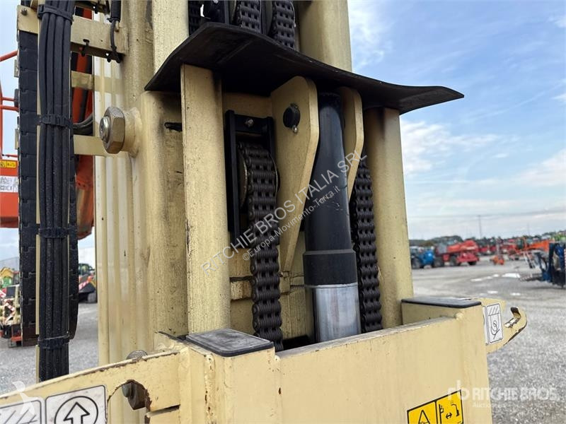 升降机 JLG 12E Vertical Mast Lift
