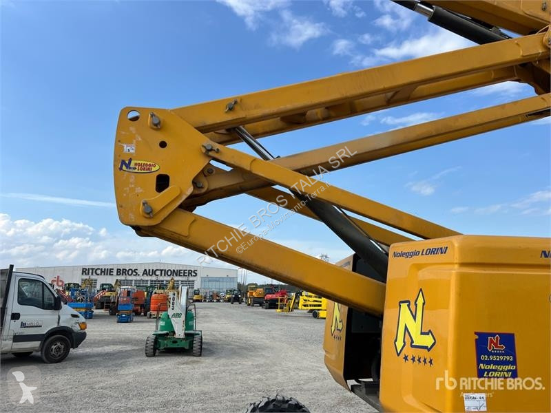 Plataforma elevadora Haulotte HA20RTJ Diesel...