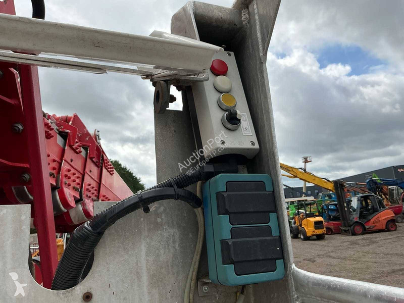 Plataforma elevadora Teupen LEO 26 H