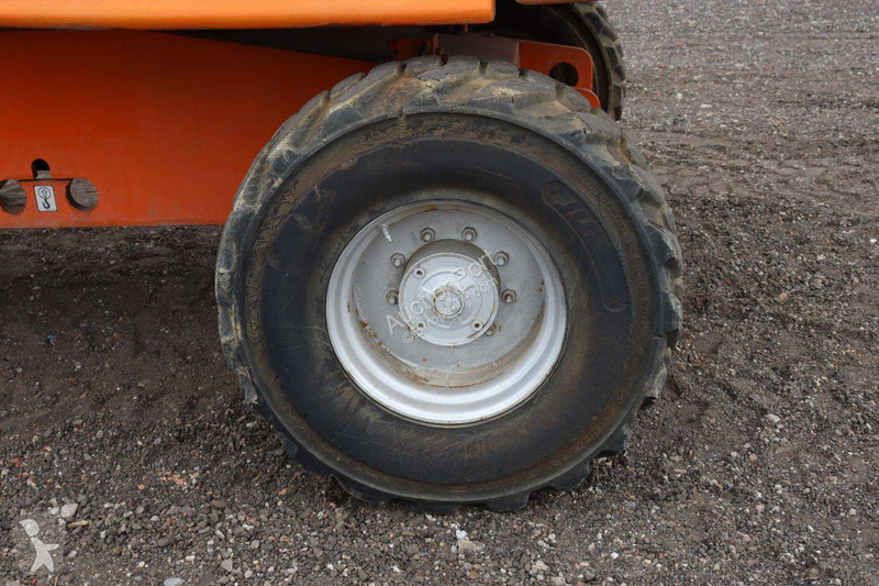 Plataforma elevadora JLG