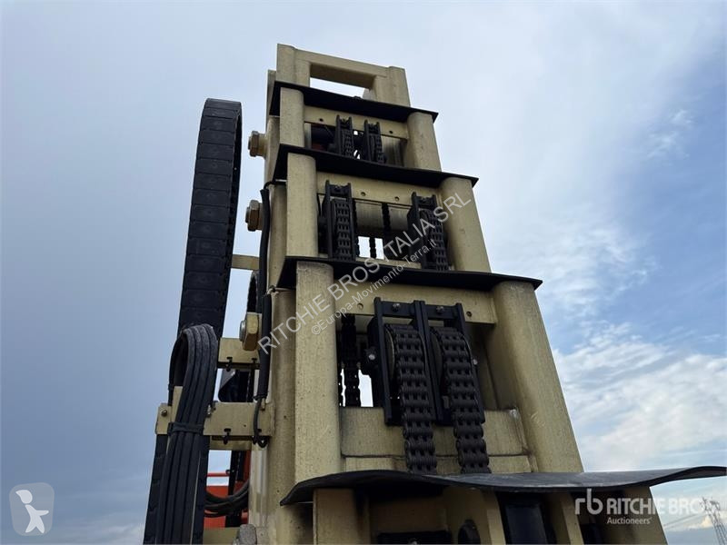 升降机 JLG 12E Vertical Mast Lift