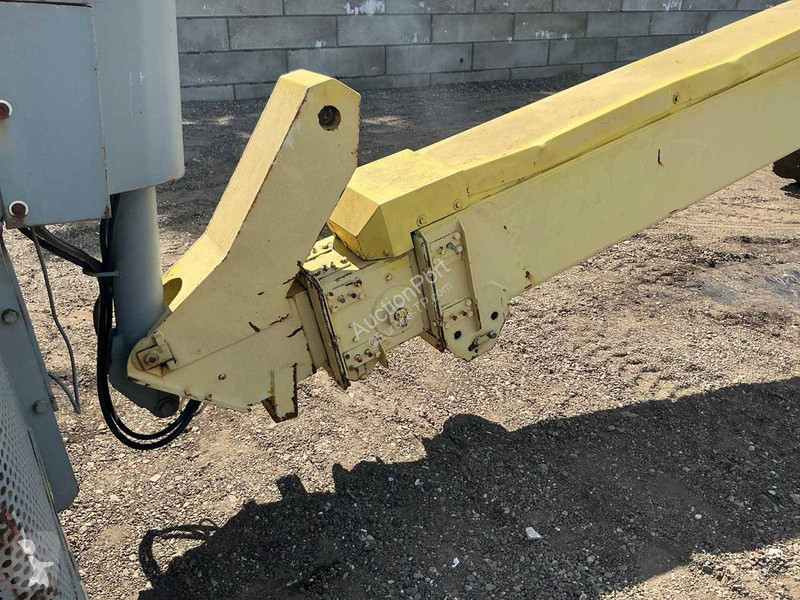 Plataforma elevadora Aichi SR210