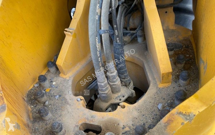 Incarcator  chargeuse a tourelle articulee diesel