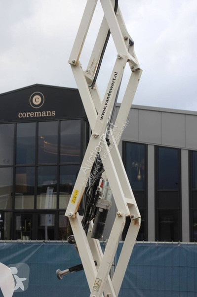 Plataforma elevadora JLG