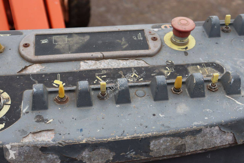 Plataforma elevadora JLG