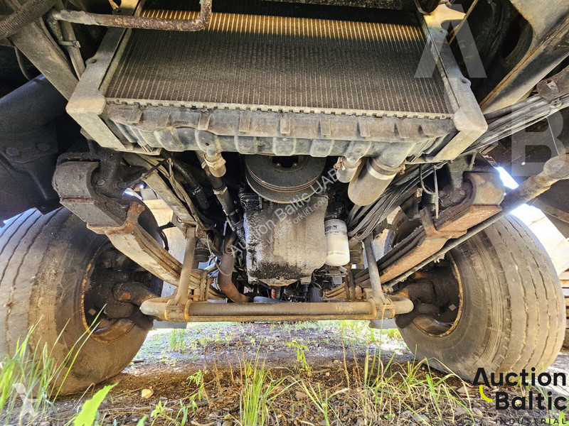 Plataforma elevadora MAN M90