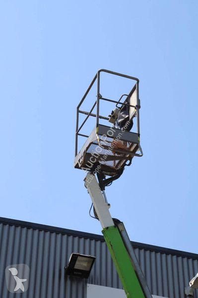 Plataforma elevadora Niftylift HR12NDE