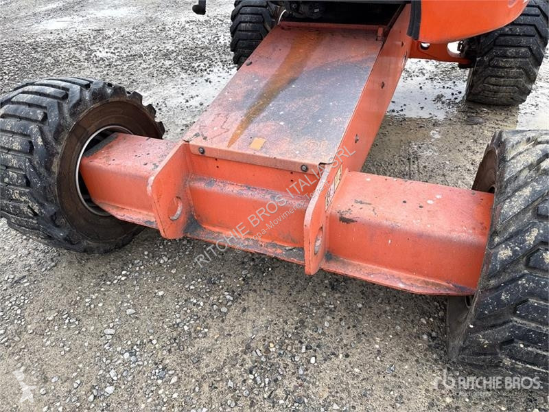 Автовышка JLG Articulating Boom Lift