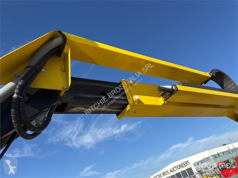 升降机 Airo A12E Electric Articulating Boom Lift