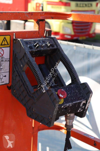 Plataforma elevadora JLG
